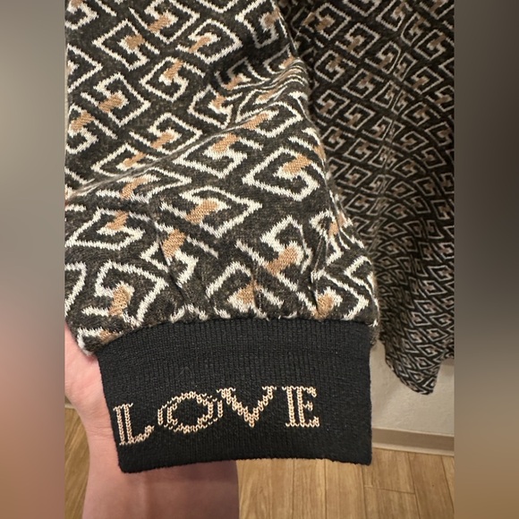 Gambis Dress-Mollie Fit - Picture 7 of 8